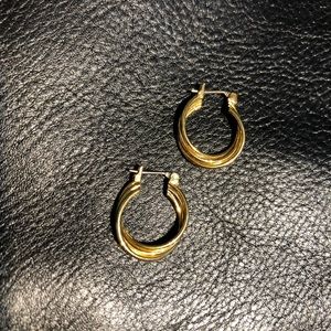 Vintage  earrings. Exellent condition.